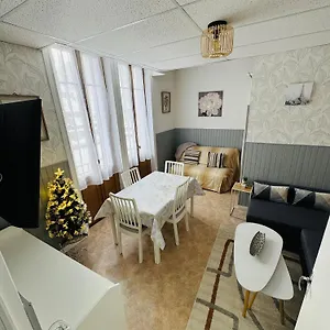 Situe Au Coeur Du Village Du Mont-dore Le Mont-Dore